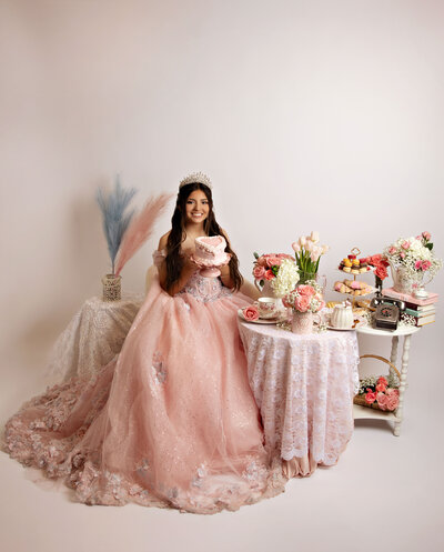 quinceanerateendancenewbabybestphotographertudiofamilybirthdaynewbornboyamilynewborngirlfirstbirthdayportraiturephotographystudioportraitsnewborngirlboyfamilyEvaMaganaPhotographychildphotographer (5 of 10)