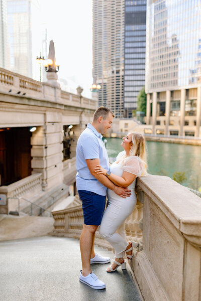 engagement session in the chicago riverwalk
