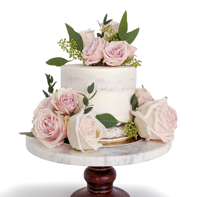 Whippt Kitchen - wedding cutting cake Aug 15, 2020 3