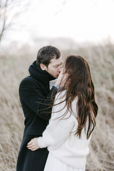 Couples photographs of Hannika Gabrielsson are full of emotions and feelings.