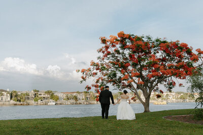 sarasota wedding ceremony with doves