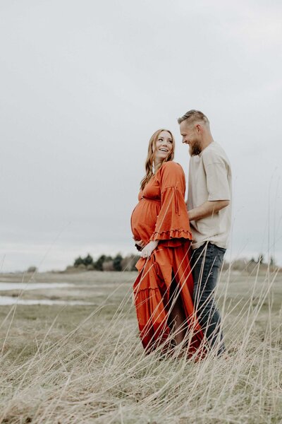 Outdoors Light & Airy Families Maternity Newborn Photography in Vancouver BC  - Marta Marta Photography