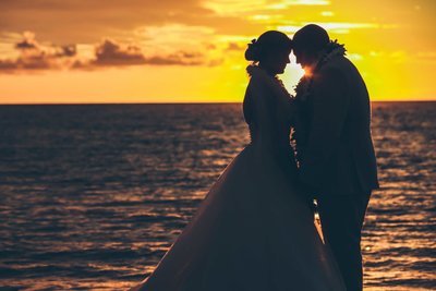 Light Shifter Studios photographs a destination wedding on the big island of Hawaii. 