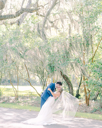 Romantic and Rustic vibes are what L&L Farm bring to the table. Love photographing hear near the creek!
