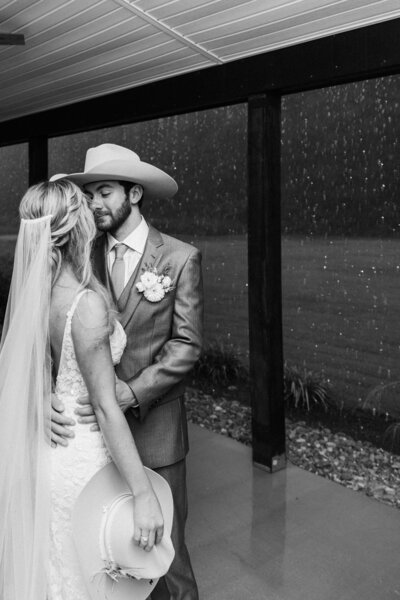 M+N_NewBranchFarms_Wedding_LeahReddingPhotography-768