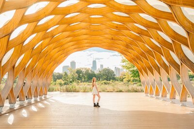 Girl in white dress for her high school senior photos at Chicago's Lincoln Park by Chicago Portrait Photographer Kristen Hazelton