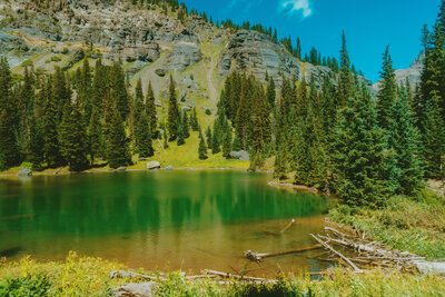 Beautiful blue lake that would be perfect for Colorado elopement