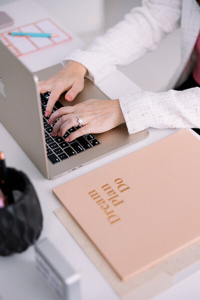 Stephanie Seija Content Marketing - hands typing at laptop
