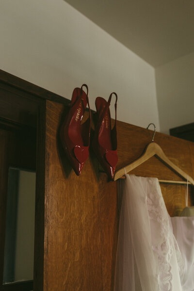 fernie wedding details captured by fernie wedding photographer