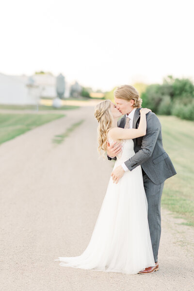 Wedding in MN captured by photographer