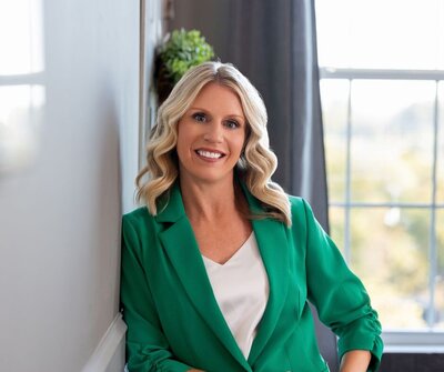 St. Louis Professional Headshot photographer - Headshots Fenton area chamber of commerce 