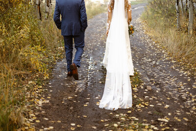 Elopement photographer photographing an elopement in the Rocky Mountains