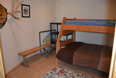 Huston lodge bedroom 6