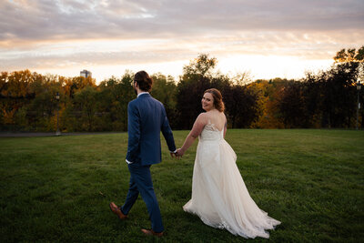 Photo of an outdoor wedding at Theo Wirth park in Minneapolis, Minnesota