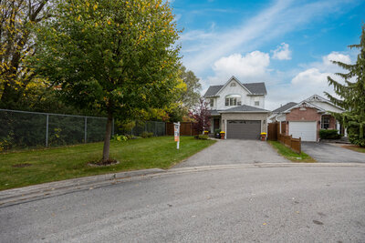964 Grandlea main (2)