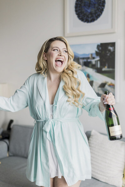 ALy&Dominic-HundredsofMoments-GettingReadyBride-240127-4453-37