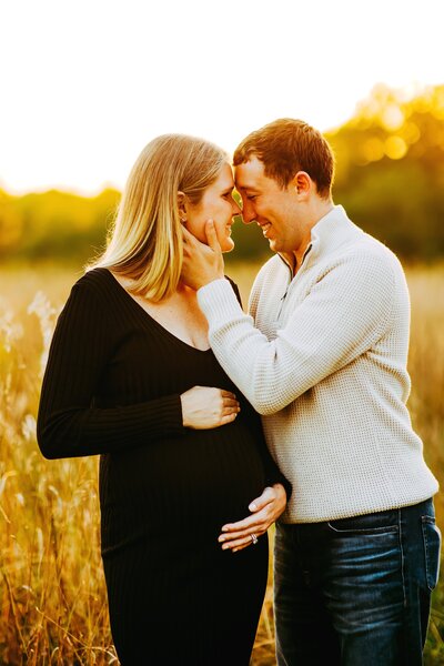 Downingtown family photographer, Downingtown Downingtown maternity photographer, Downingtown newborn photographer, newborn photography in Downingtown, Maternity photography Downingtown, family photography Downingtown, maternity photoshoot near me