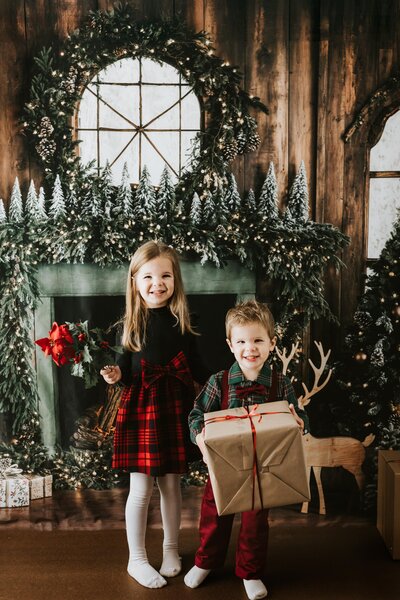 savyandasherchristmas-10-min