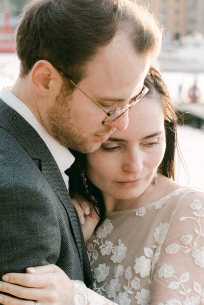 Hannika Gabrielsson is a wedding photographer capturing emotional and passionate images of madly in love couples.