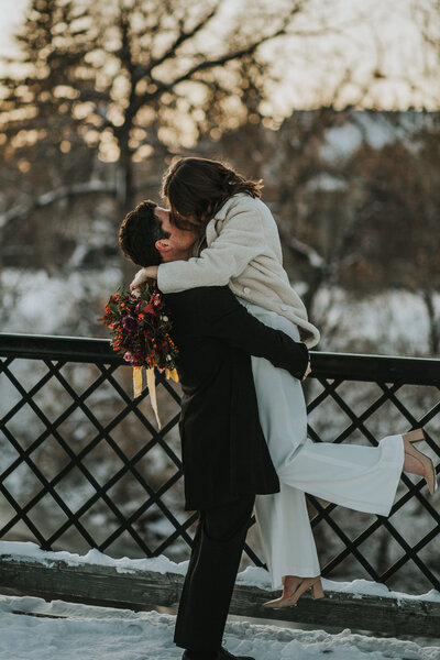 Simple Calgary elopement with florals from Fall for Florals, featured on the Bronte Bride Blog.