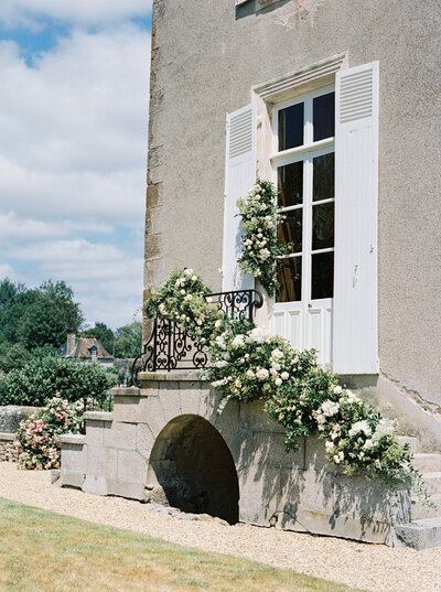 lily-paloma-wedding-florist-france-french-chateau (3)