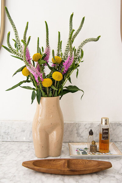 Flowers-in-naked-lady-vase