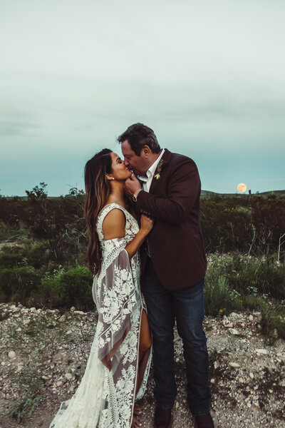 wedding PHOTOGRAPHY IN BANDERA TEXAS