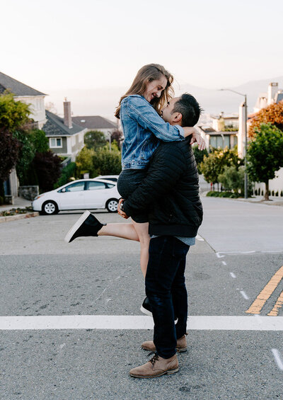 couple hugging in San Francisco