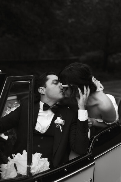 Elopement-Anthony-Chapel-Arkansas-2-3