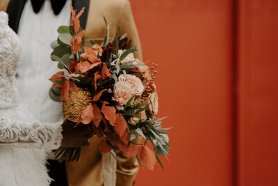 peach and rust wedding bouquet