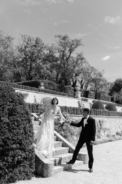 Unveil your love's poetic journey through the lens of fine art photography in Europe. Our luxury services combine curated elegance and authentic emotions, preserving every detail of your celebration.