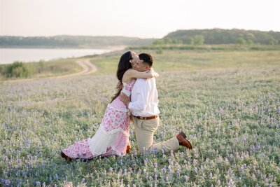 Austin engagement photos diamond ring rainy day