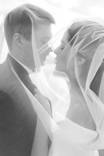 wedding couple taken by wedding photographer minnesota