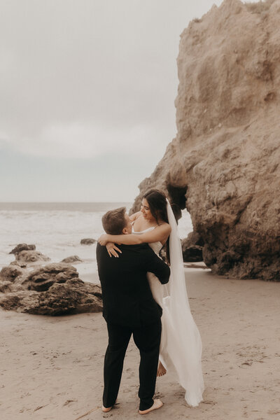escondido beach elopement in malibu california