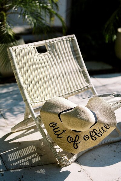 destination-wedding-planner-hat-8