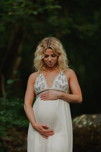 7_Maryland-Summer-Boho-Dress-Maternity-Session-Woods