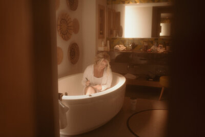 couple in-home lifestyle session