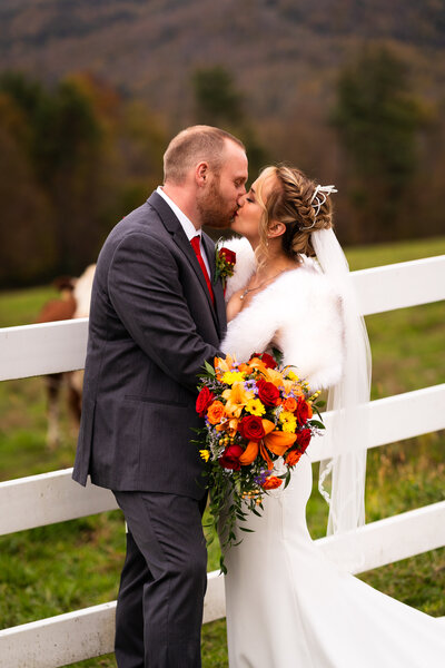 berkshire-wedding-charlemont-massachusetts-warfield-house-inn_1
