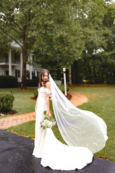 Virginia Cliffe Inn wedding