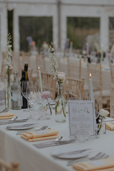 place settings with candles at newtimber place wedding