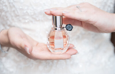 flowerbomb perfume by viktor and rolf