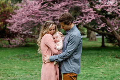 Bernardsville-outdoor-family-photo-in-garden, Westfield Family Photographer