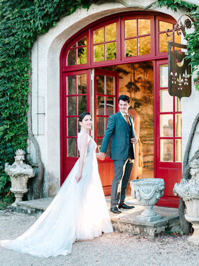 Bordeaux Pre Wedding Classical Portrait in Bordeaux, parc Bordelais