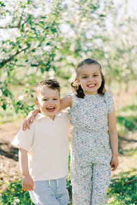 Terri-Lynn Warren Photography Halifax Family Photographer Spring Apple Blossoms Orchard Mini Session Photos 2024-09314