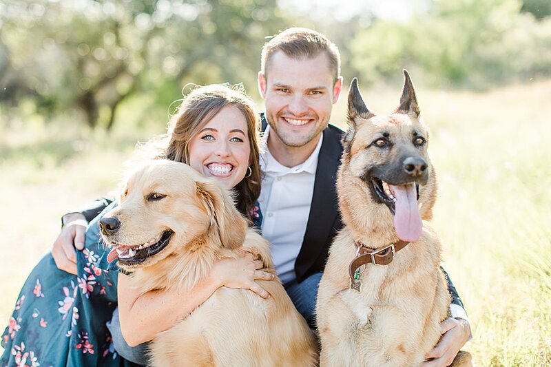 Contigo-Ranch-Engagement-Session-in-Fredericksburg-texas-by-Allison-Jeffers-Photography_0003
