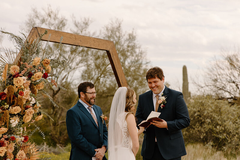 taylor-adam-wedding-preview-taylorraephotofilm-23