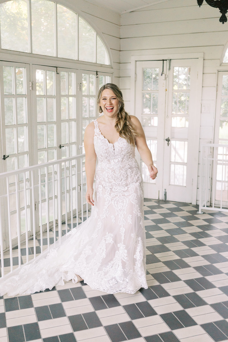 Woodbine-Mansion-Bridal-Session-Holly-Marie-Photography-42