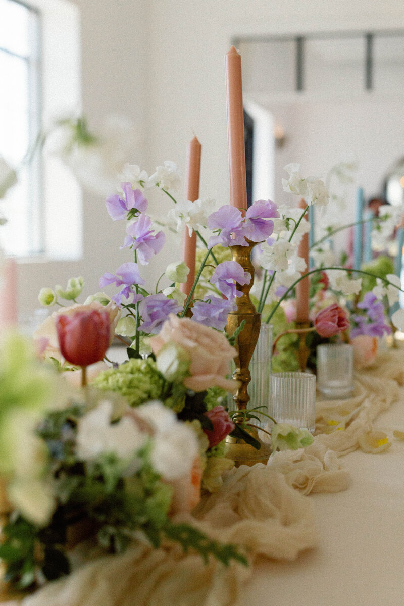 cottagecore tablescape image of wedding table