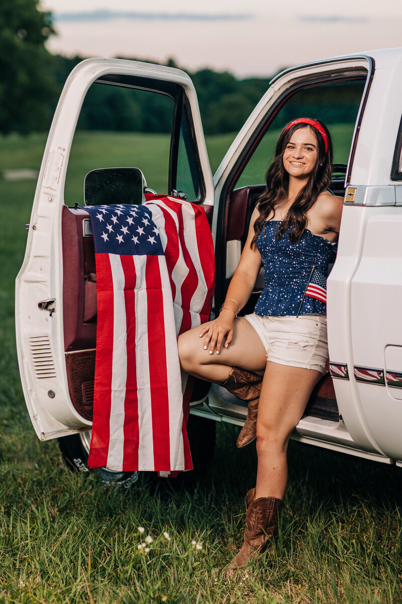 flag-senior-portrait-america