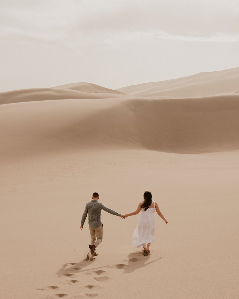 andres-molina-m2lX_IrF9B8-unsplash